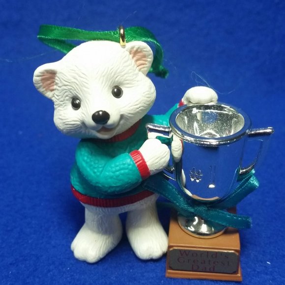 Hallmark Keepsake 1994 World's Greatest Dad Ornament Polar Bear Pre-Owned In Box - Picture 4 of 10